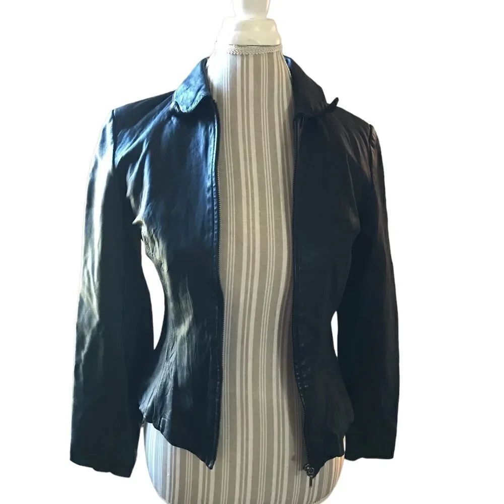 Ann Taylor size s soft leather lined excellent condition